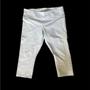 Athleta Ultimate Stash II capri